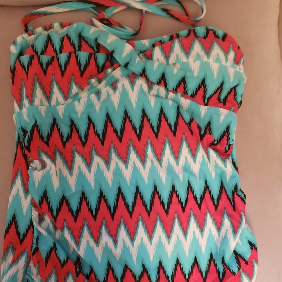 Tankini Top - Picture 2 of 4